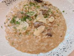 -La Mer Restaurant & Lounge