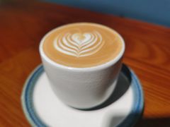 -Be Lived Cafe比例咖啡(摩天轮店)