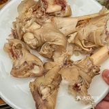 在庭院里吃全羊宴真的好惬意～