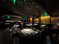 -左庭右院鲜牛肉火锅黑金店(陆家嘴中心店)
