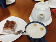卡布基诺-上海吉臣维景酒店·维多利亚餐厅