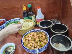 -岳记兴隆·青城腊排铜火锅(融创店)