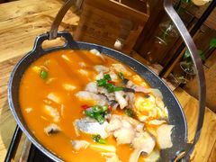 -老滇山寨•云南特色菜•地方菜•民族风情歌舞表演(金碧店)