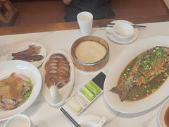 -梅利汴京烤鸭•开封豫菜地标店(东大街店)