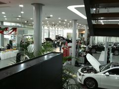 -奔驰利星行(北京花乡店)