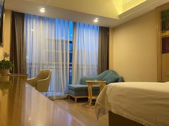 -维也纳酒店(重庆西站巴国城店)