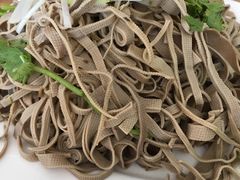 -溢心园香河肉饼总店