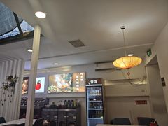 -毛辣果·贵州红酸汤牛肉火锅(西单店)