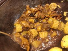 -鱼窝棚柴火铁锅炖(富山屯店)