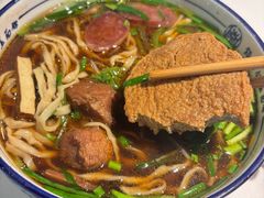 -镇南锅盖面馆(解放路店)