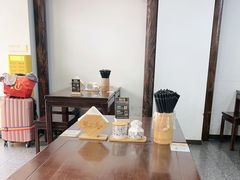 -蟹上黄·蟹黄面·江南糖水(人民广场店)