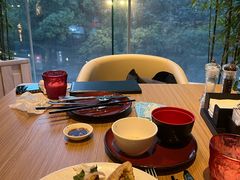-怡咖啡海鲜自助餐厅(浦东香格里拉店)