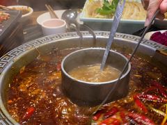 -杨肥肠火锅大排档(火车站花园店)