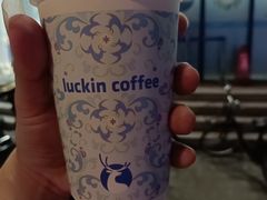 -瑞幸咖啡(凯德虹口龙之梦店)