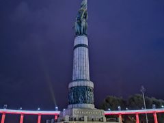 -人民防洪胜利纪念塔