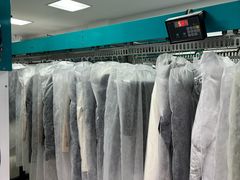 -福奈特洗衣·洗鞋·奢侈品护理(长阳路店)