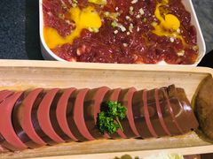 手工鸭血-沸炉重庆老火锅(军事博物馆店)