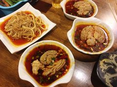 -馋虫重庆火锅(玉林南街店)