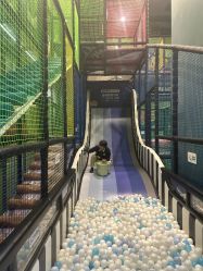 -MELAND CLUB亲子乐园·派对·餐厅(北京芳圆里ID MALL店)