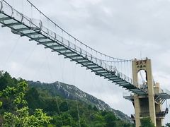 -客天下恐龙水晶玻璃桥