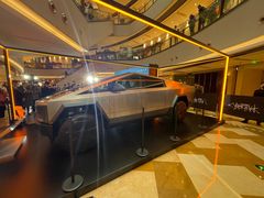-TESLA 特斯拉(上海太古汇体验店)
