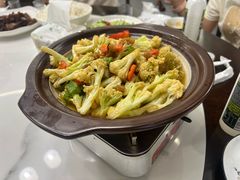 -阿峰饭店·本地土菜馆·农家土鸡煲·一品神仙鸡(报福店)