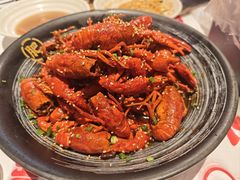 -肥肥虾庄·金牌油焖大虾(汉街SKP店)
