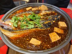 -三顾烤庐·烤鱼·烧烤·龙虾(奉贤店)