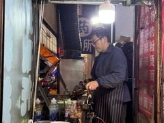 -许西美食一条街