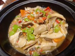 烩野生杂菌-老滇山寨•云南特色菜•地方菜•民族风情歌舞表演(金碧店)