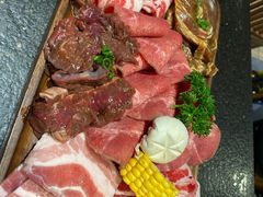 烤肉拼盘-草家酱蟹炭火烤肉店(珲春南路一店)