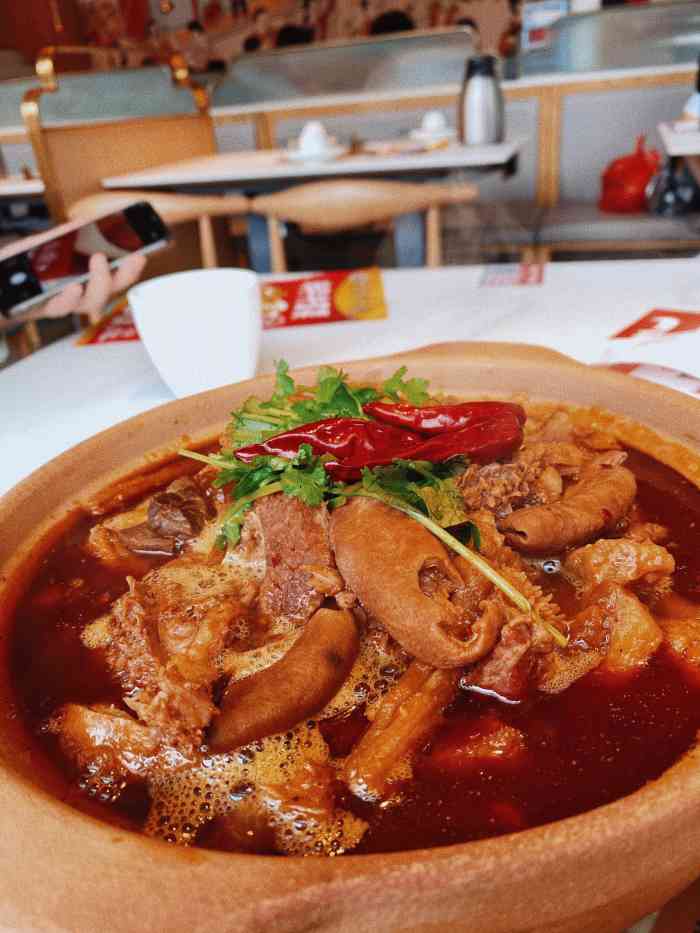 牛小灶牛杂煲(西城都荟店)-"这几天广州的天气打火锅是刚刚好了,中午