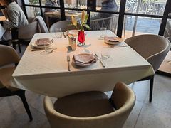 靠窗位-Solo(衡山路店)