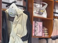 -斯普瑞斯奥特莱斯