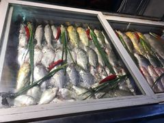-美味海鲜大排档(明发美食地标店)