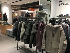 -ARC'TERYX始祖鸟(北京王府中环店)