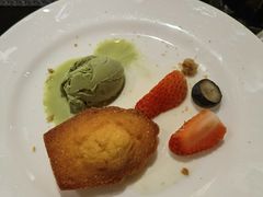 -圣丰索菲特·2 On 988 Café 自助餐厅