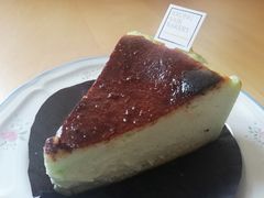 Burnt&nbsp;Pandan&nbsp;Cheesecake-Keong Saik Bakery