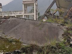 -四川汶川特大地震漩口中学遗址