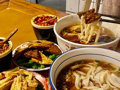 -矮子粉店1985·长沙米粉(湘春路店)