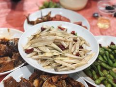 辣炒藕带-蓝精灵饺子店