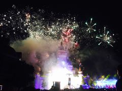 烟花秀-青岛方特梦幻王国