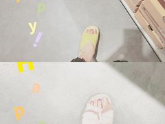 -UGG(燕莎奥特莱斯购物中心店)