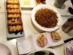烧味双拼-新大咀港式茶餐厅(宝山万达店)