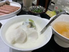 -红鼎豆捞·非遗鲍皇汤火锅(宝丰路店)