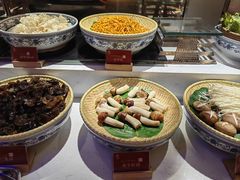 -腾阁自助餐厅(朝林广场店)