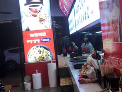 -万方圆拌粉瓦罐汤(九江湖滨店)