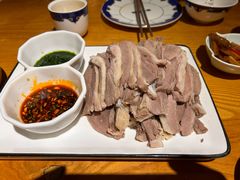 -娜仁图雅蒙古美食村(33小镇店)