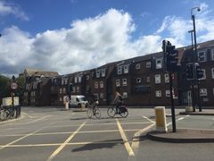 iphone_upload_pic-牛津大学