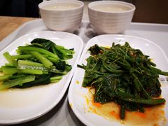 -了凡油鸡饭·面(台北101店)